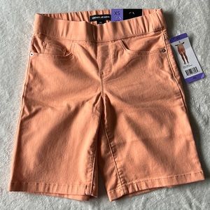 DKNY Jeans Women's Comfort Stretch Pull-On Bermuda Short